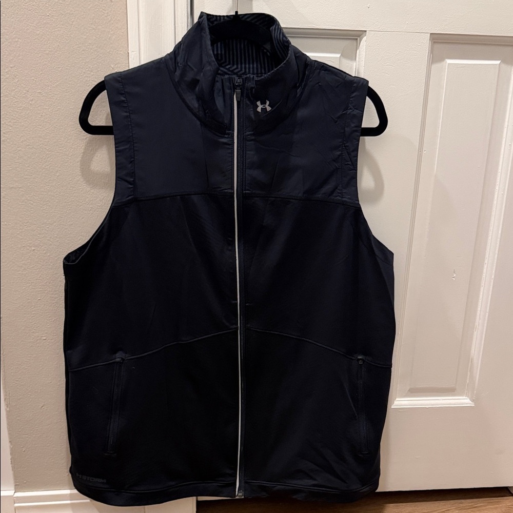 Under Armour Navy Sleeveless Jacket-Vest